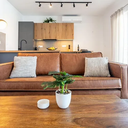 Viskovic Апартаменты Хвар