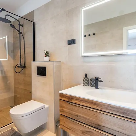 Viskovic Апартаменты Хвар