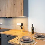 Viskovic Apartment Hvar Town